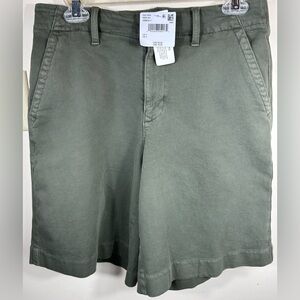 American Eagle Trouser Bermuda Shorts Women’s 4 High Rise NWT Army Green‎ Casual